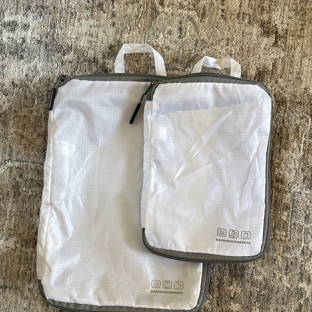 White Packing Cubes Set